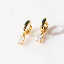 Load image into Gallery viewer, Bella Earrings
